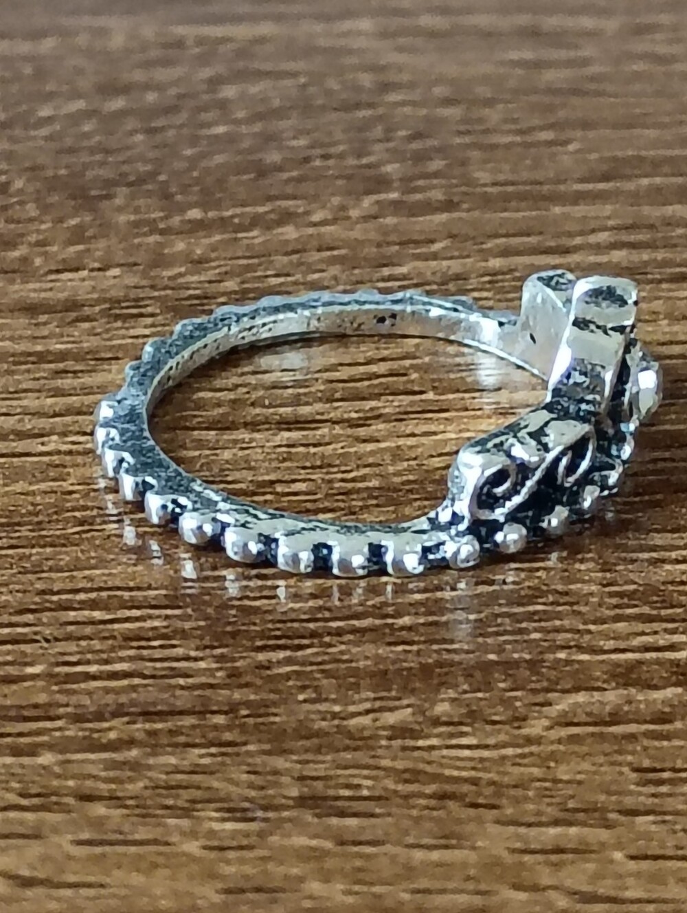 Earrings Silver Tone Filigree Stackable Ring in Silver Fashion Statement Jewelry - Picture 4 of 6